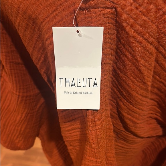 Thaluta Women's Rust Top - Picture 3 of 3